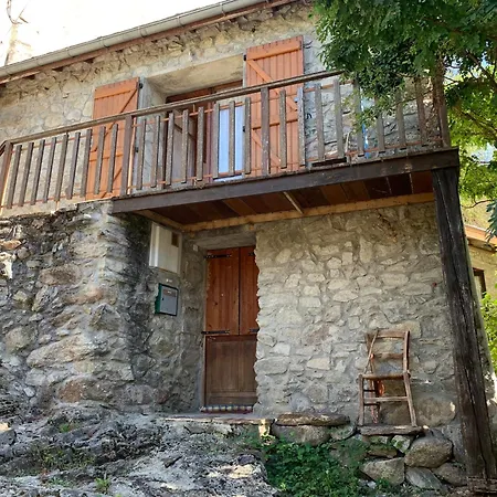 Mountain House Junac * Lapege