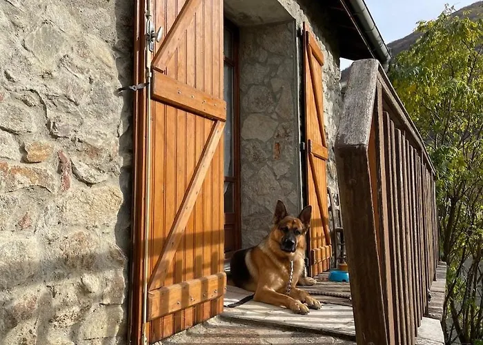 بيت للعطل Mountain House Junac Lapege